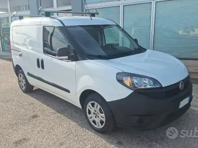 Usata Fiat Doblò 95 CV (69 kW) 2020 Bianco Monovolume