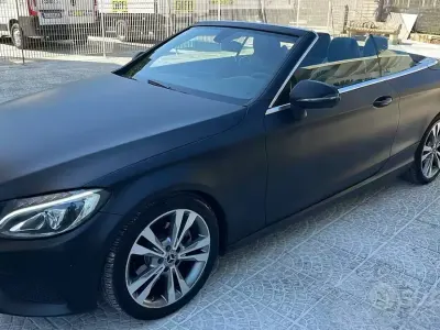 Usata Mercedes C220 Premium 143 CV (105 kW) 2018 Grigio Cabrio
