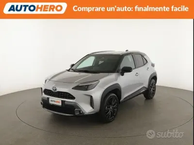 Usata Toyota Yaris Cross 92 CV (67 kW) 2021 Grigio SUV
