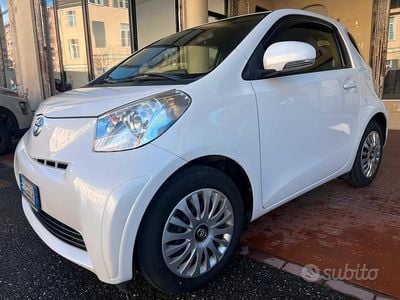 Usata Toyota iQ Trend 67 CV (49 kW) 2013 Bianco Utilitaria