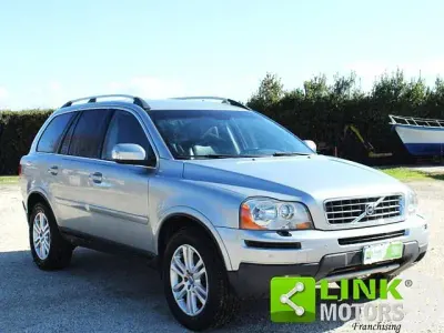 Begagnad Volvo XC90 Executive 185 HK (136 kW) 2007 Grå SUV