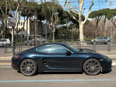 Usata Porsche 718 Cayman 300 CV (220 kW) 2018 Blu Coupé