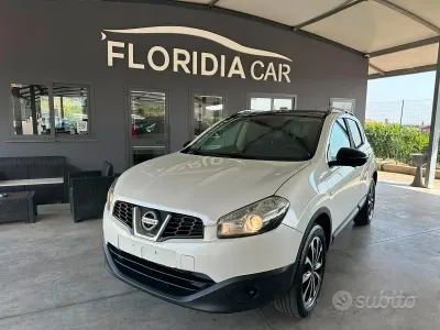 Usata Nissan Qashqai Tekna 110 CV (80 kW) 2013 Bianco SUV