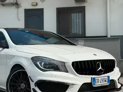 Usata Mercedes CLA220 Premium 170 CV (125 kW) 2013 Bianco Berlina