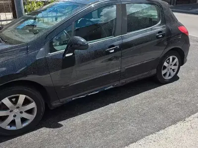 Usata Peugeot 308 92 CV (67 kW) 2010 Berlina