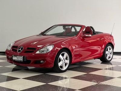 Usata Mercedes SLK200 163 CV (119 kW) 2004 Rosso Cabrio