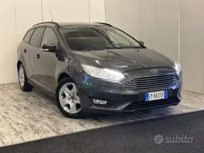 Usata Ford Focus 120 CV (88 kW) 2015 Grigio Station wagon
