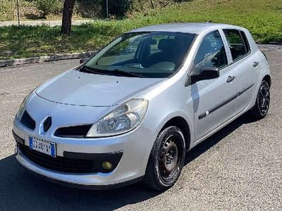 usata Renault Clio III Clio2007 5p 1.5 dci Le Iene 86cv