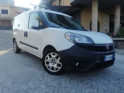 Usata Fiat Doblò Easy 95 CV (69 kW) 2016 Monovolume