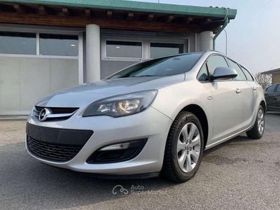 Usata Opel Astra 95 CV (69 kW) 2013 Grigio Station wagon