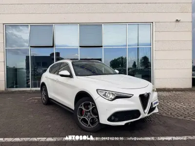 Usata Alfa Romeo Stelvio Executive 209 CV (153 kW) 2018 Bianco SUV