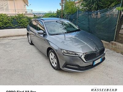 Usata Skoda Octavia 115 CV (84 kW) 2022 Grigio Station wagon