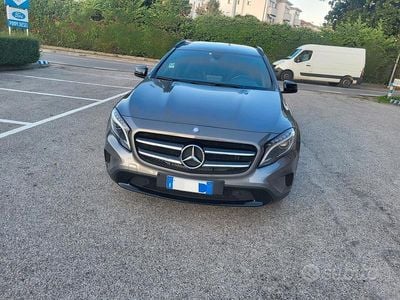 Usata Mercedes GLA200 136 CV (100 kW) 2016 Grigio SUV