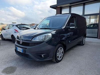 Usata Fiat Doblò Emotion 90 CV (66 kW) 2015 Nero Monovolume