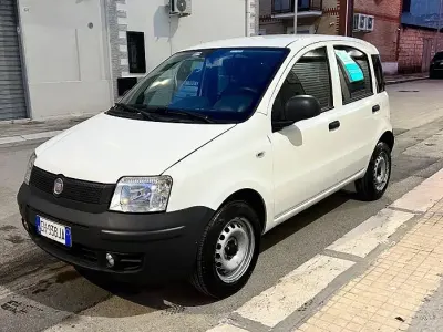 Usata Fiat Panda 77 CV (56 kW) 2011 Bianco Utilitaria