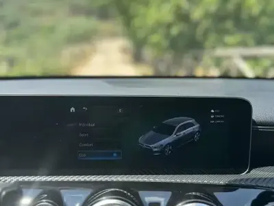 Usata Mercedes 180 116 CV (85 kW) 2019 Grigio Berlina