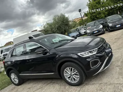 Usata VW T-Roc Sport 150 CV (110 kW) 2023 Nero SUV