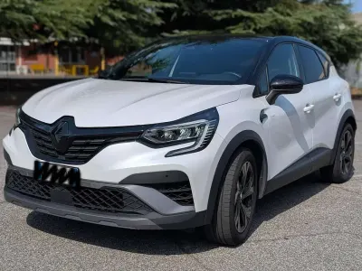 Usata Renault Captur Engineered 94 CV (69 kW) 2023 Bianco SUV