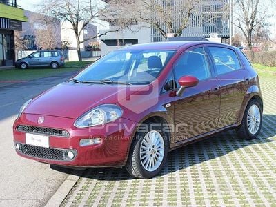 Usata Fiat Punto Lounge 69 CV (50 kW) 2014 Rosso Utilitaria