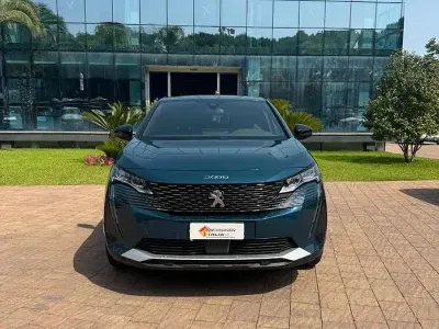 Usata Peugeot 3008 GT 131 CV (96 kW) 2023 Blu metallizzata SUV
