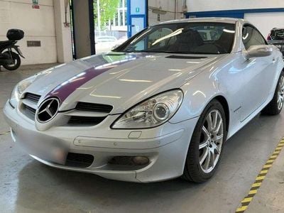 Usata Mercedes SLK200 163 CV (119 kW) 2006 Argento Cabrio