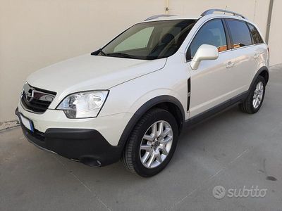 Usata Opel Antara Edition+ 127 CV (93 kW) 2010 Bianco SUV