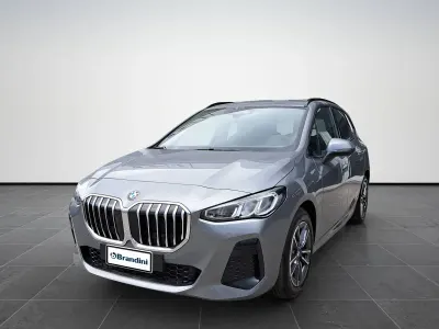 Nuova BMW 218 136 CV (100 kW) 2026 Skyscraper grey metallic Station wagon