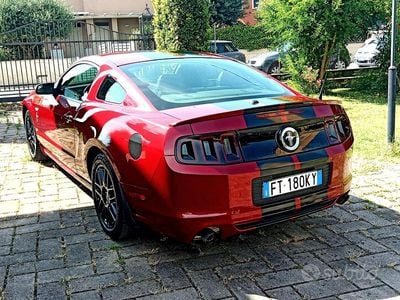Usata Ford Mustang 305 CV (224 kW) 2014 Rosso Coupé