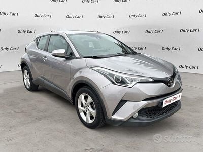 Usata Toyota C-HR Active 116 CV (85 kW) 2018 Grigio SUV