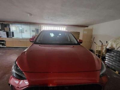 Usata MG HS Luxury 162 CV (119 kW) 2023 Rosso SUV