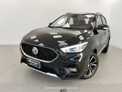 Usata MG ZS Luxury 106 CV (77 kW) 2024 Nero SUV