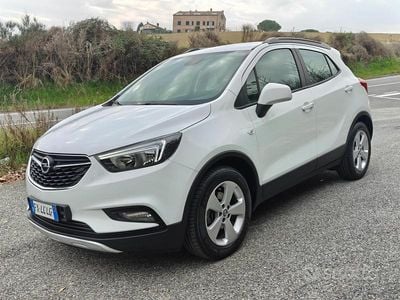 Usata Opel Mokka X Business 136 CV (100 kW) 2019 Bianco SUV