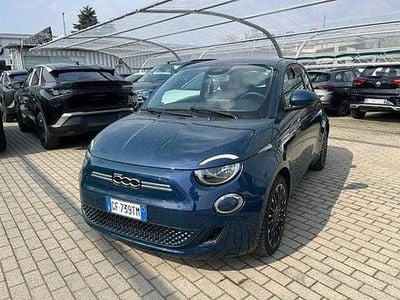 Usata Fiat 500e Icon 86 kW (118 CV) 2023 Verde Utilitaria