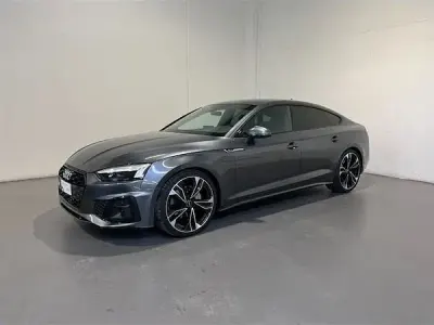 Usata Audi A5 Sportback S-Line 204 CV (150 kW) 2023 Grigio daytona perlato Utilitaria