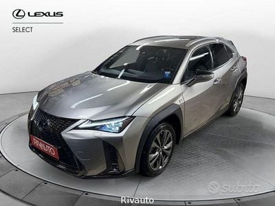 Usata Lexus UX Sport Line 184 CV (135 kW) 2020 Grigio SUV