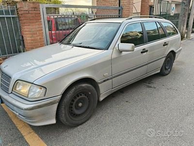 Mercedes C200
