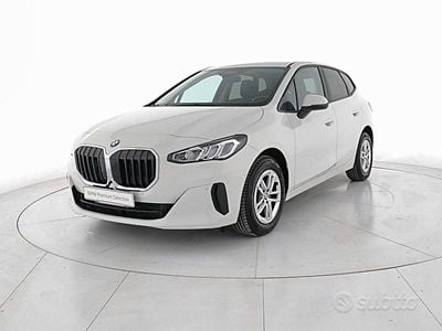Usata BMW 218 Active Tourer Comfort Edition 204 CV (150 kW) 2022 Alpin white Monovolume