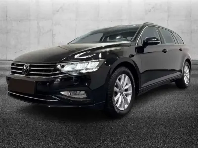 Usata VW Passat Business 150 CV (110 kW) 2023 Nero Station wagon