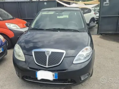 Usata Lancia Ypsilon 60 CV (44 kW) 2009 Marrone Utilitaria