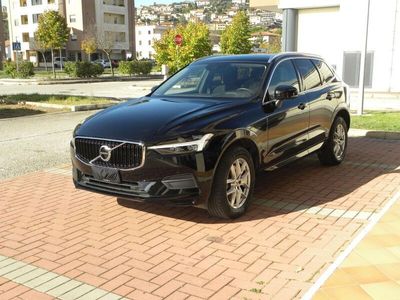 usata Volvo XC60 B4 (d) AWD Geartronic Momentum My20 FINANZIABILE