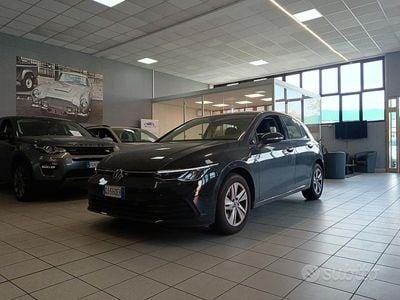 Usata VW Golf VIII 115 CV (84 kW) 2022 Grigio Berlina