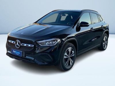 Mercedes GLA220