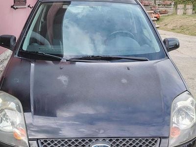 Usata Ford Fiesta 68 CV (50 kW) 2006 Nero Utilitaria