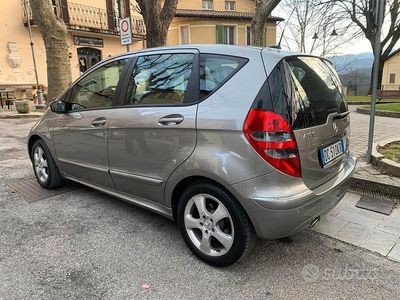 Usata Mercedes A180 Avantgarde 110 CV (80 kW) 2006 Grigio Berlina