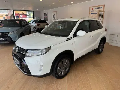 Nuova Suzuki Vitara Cool 129 CV (94 kW) 2026 Bianco santorini SUV