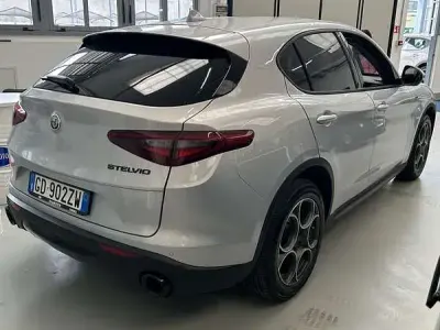 Usata Alfa Romeo Stelvio Sprint 190 CV (139 kW) 2021 SUV