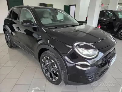 Usata Fiat 600 La Prima 101 CV (74 kW) 2025 Nero SUV