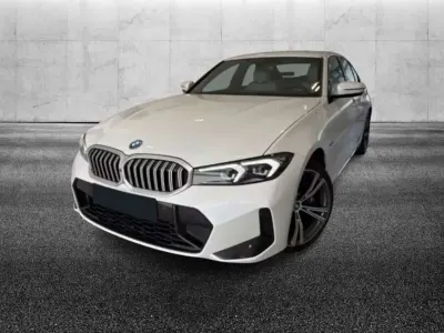 Usata BMW 330e M Sport 292 CV (214 kW) 2022 Bianco Berlina