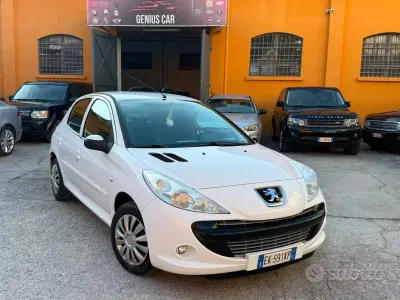 Usata Peugeot 206 60 CV (44 kW) 2012 Bianco Berlina