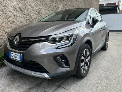 Usata Renault Captur 95 CV (69 kW) 2020 Grigio SUV